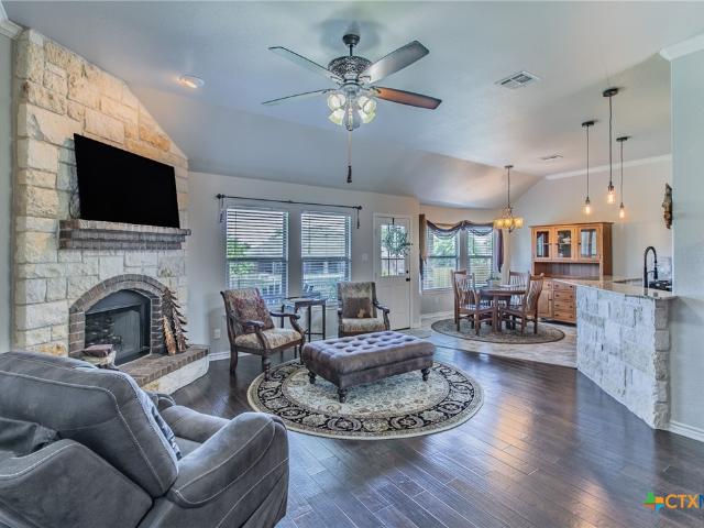 House for sale in Temple Bar Marina, Texas