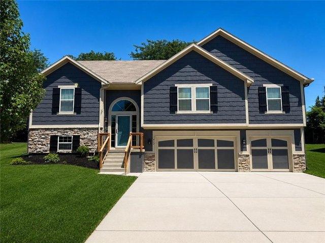 House for sale in Liberty, Missouri