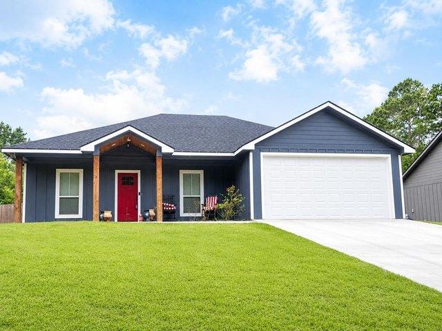 House for sale in Huntington, Texas