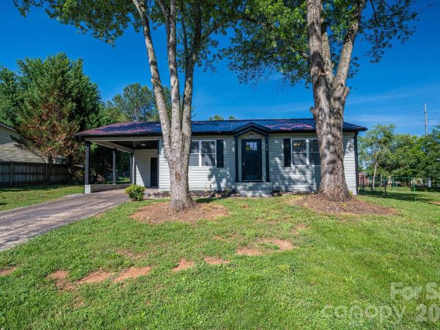House for sale in Catawba, North Carolina