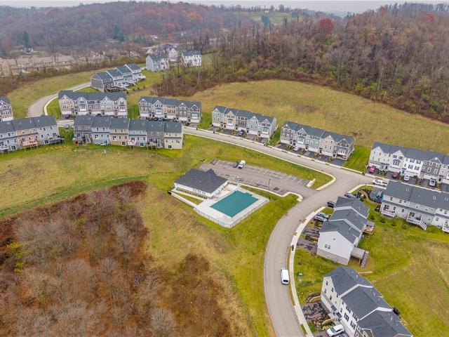 Townhouse for sale in Strabane, Pennsylvania