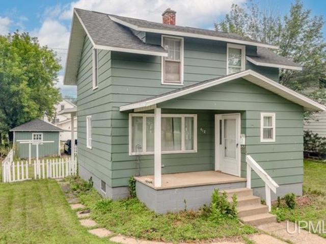 House for sale in Kingsford, Michigan