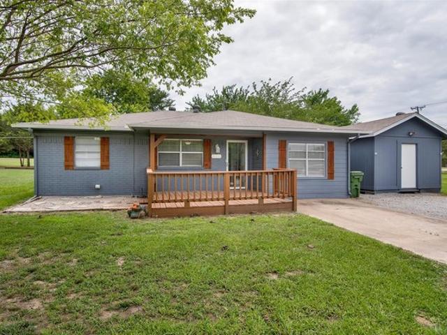 House for sale in Pottsboro, Texas