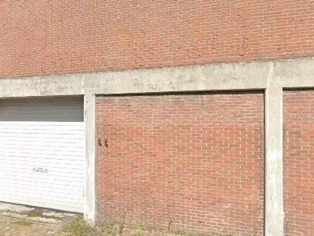 Bedrijfspand te huur in Schouwbroek, Eindhoven