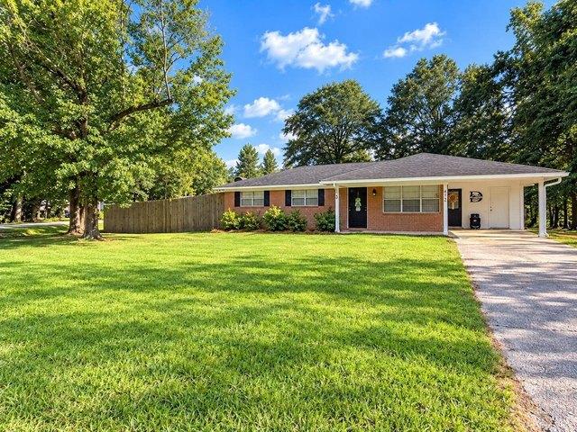 House for sale in Thomasville, Alabama