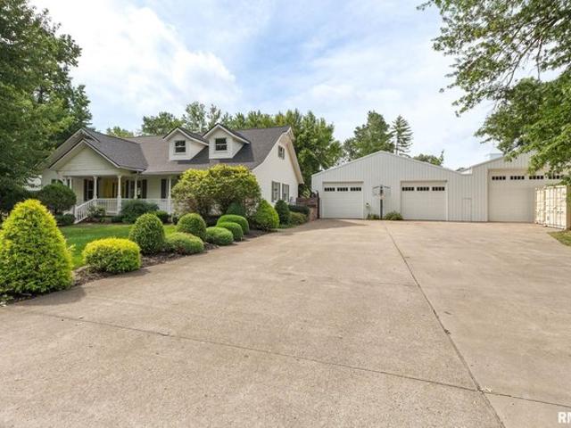 House for sale in Herrin, Illinois
