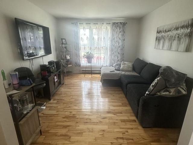 Apartment for rent in Le Haut-saint-françois, Quebec