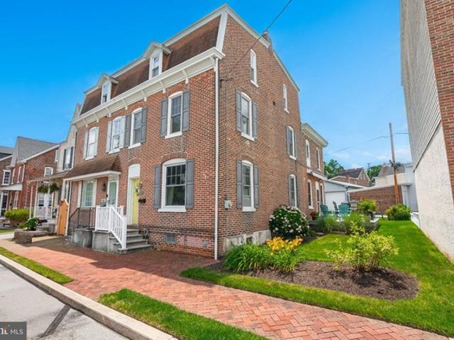 Townhouse for sale in Boyertown, Pennsylvania