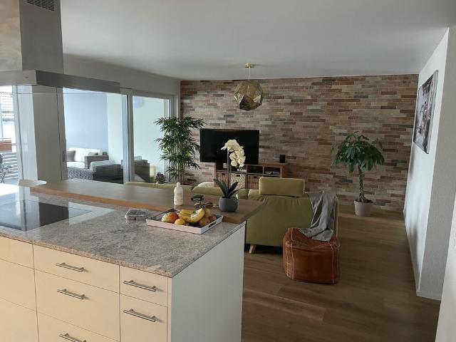 Apartment mieten in Grüningen, Zürich