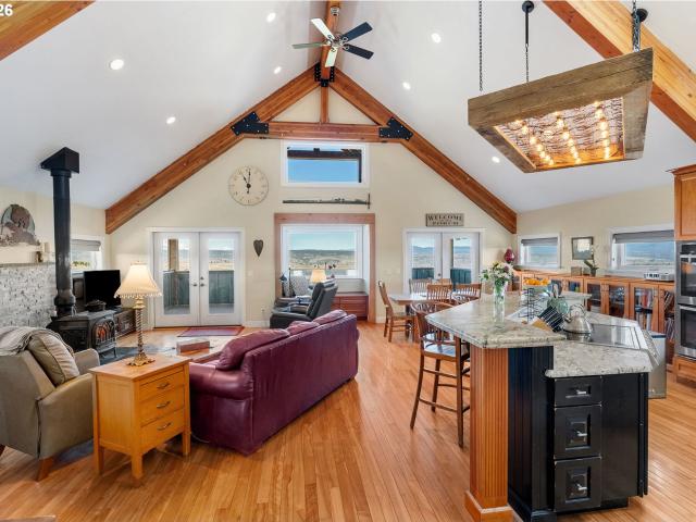 House for sale in Lyle, Washington