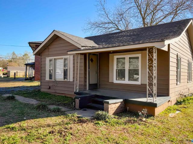 House for sale in Moulton, Alabama