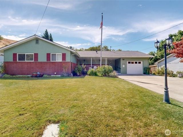 House for sale in Oregonia