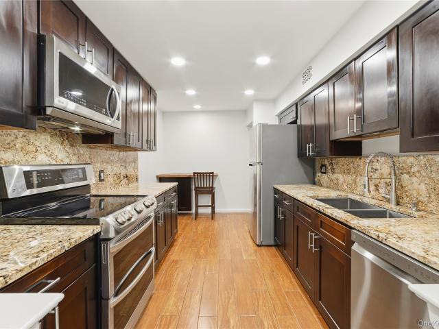Condo for sale in Hartsdale, New York