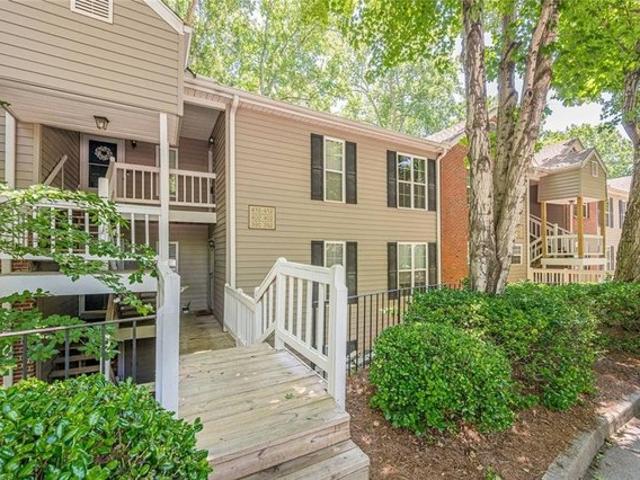 Condo for sale in Roswell, Georgia
