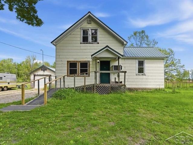 House for sale in Pinconning, Michigan