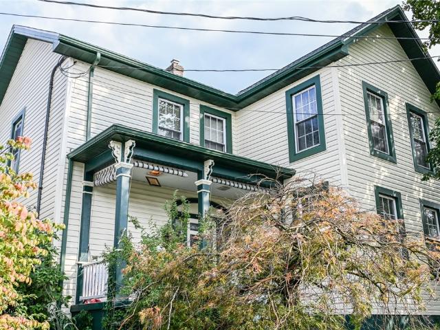 House for sale in California, Washington County