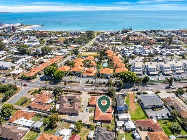 Condo for rent in Coodanup