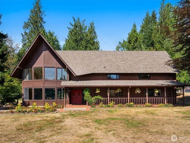 House for sale in Enumclaw, Washington