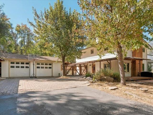 House for sale in Oakhurst, Madera County
