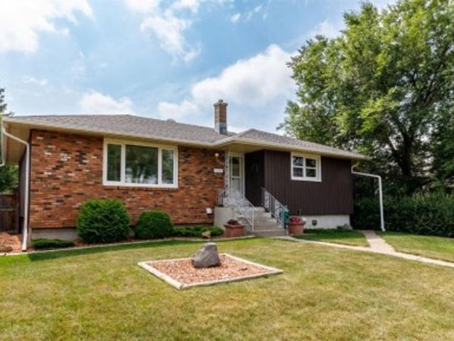 House for sale in Alberta