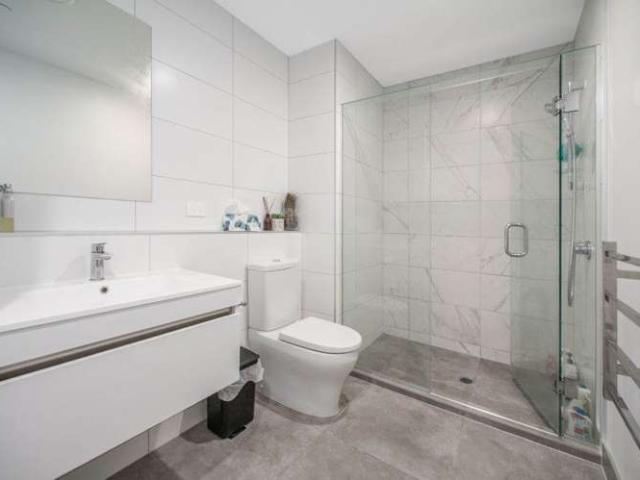 Apartment for sale in Paremoremo
