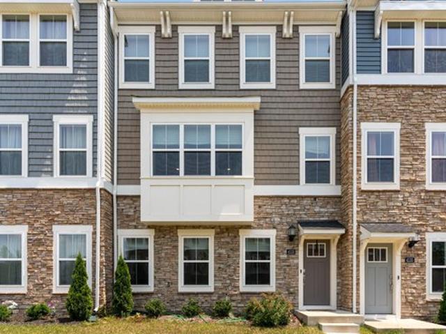 Townhouse for sale in White Plains, Charles County