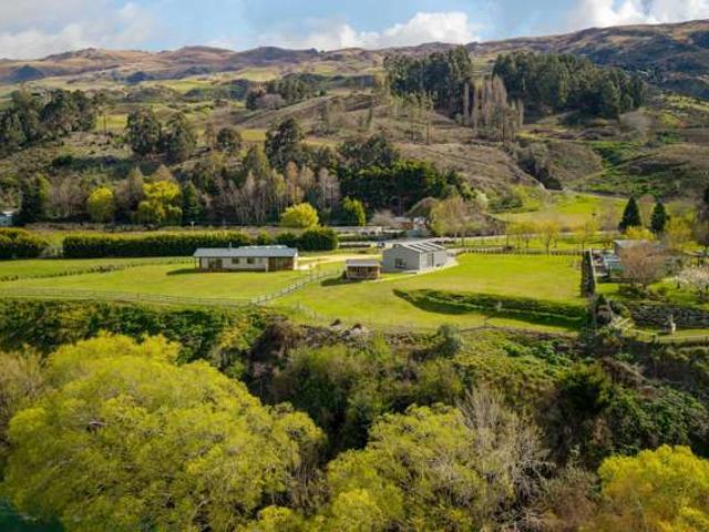 House for sale in Roxburgh, Teviot Valley Community