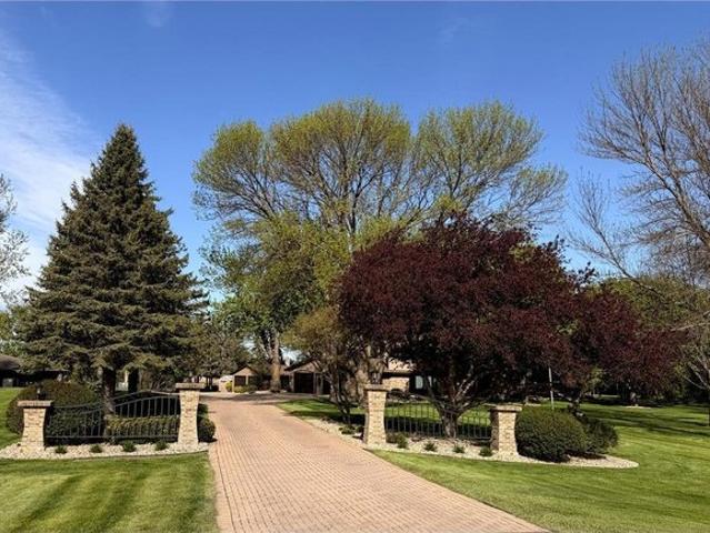 House for sale in Windom, Minnesota