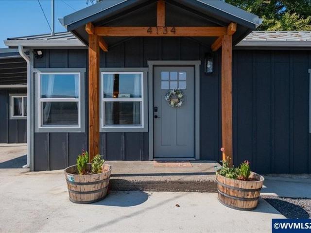 House for sale in Oregonia