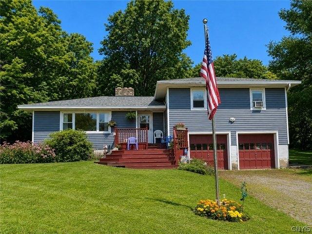 House for sale in Jamesville, New York