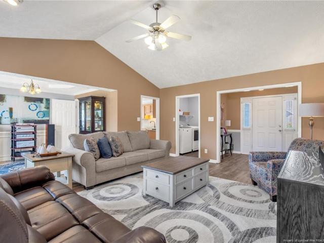 House for sale in Creekbend, Hope Mills
