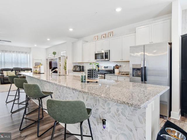 Townhouse for sale in Waldorf, Maryland