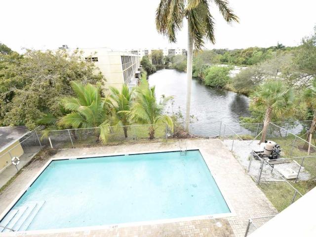 Apartment for rent in Dania Beach, Broward County