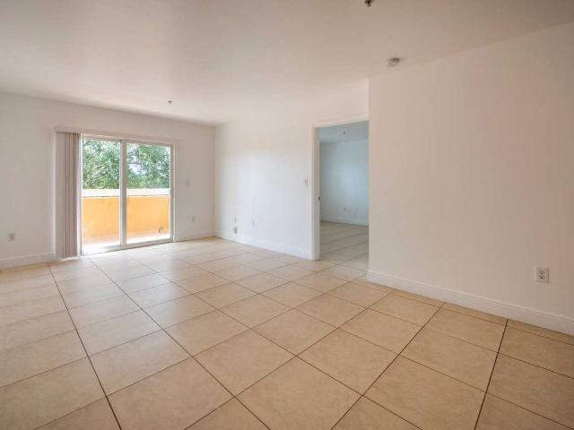 Apartment for rent in Dania, Florida