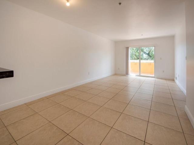 Apartment for rent in Dania, Florida