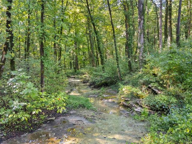 House for sale in Diamond Cave, Jasper