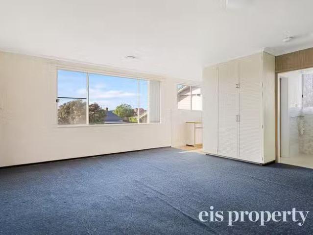 Apartment for rent in Lenah Valley