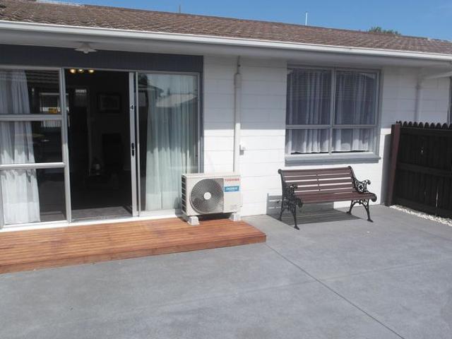 Apartment for rent in Heathcote, Canterbury