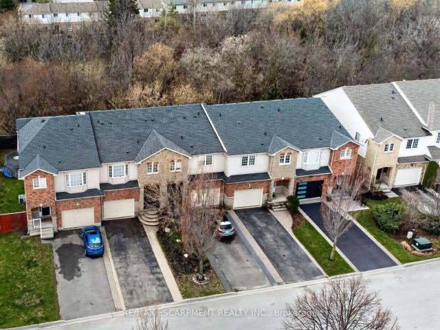 Townhouse for sale in Woburn, Ontario