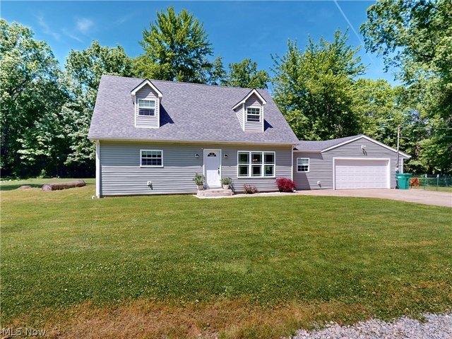 House for sale in Geneva, Ohio