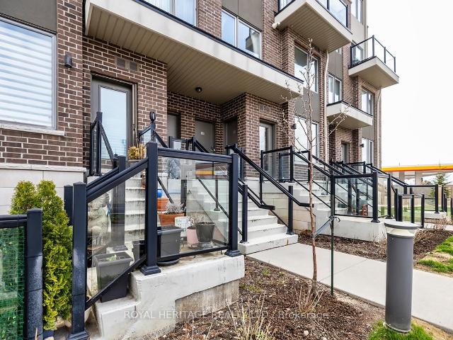 Condo for sale in Toronto, Golden Horseshoe