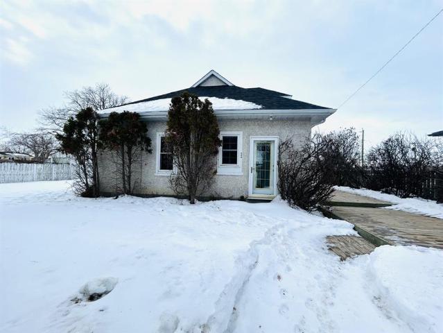 House for sale in Oyen, Alberta