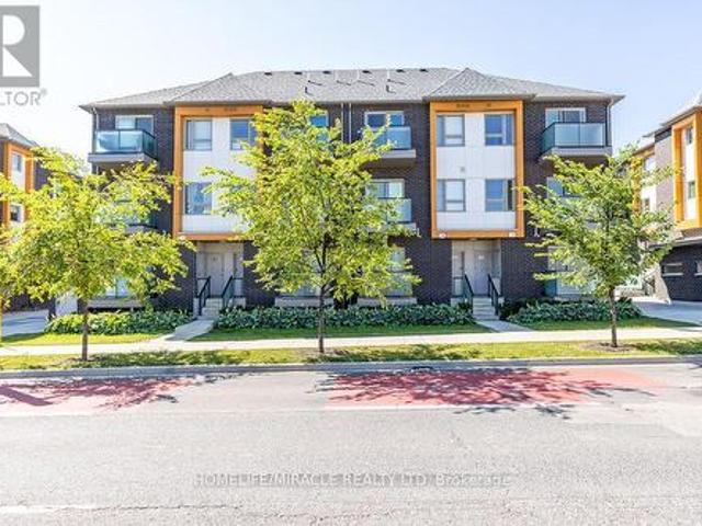 Townhouse for sale in Woburn, Ontario
