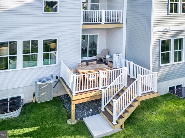 Townhouse for sale in Willowmere, Ambler