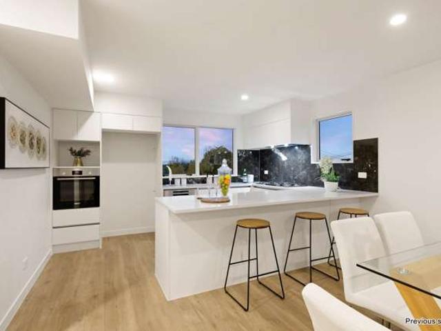 Townhouse for sale in Avondale