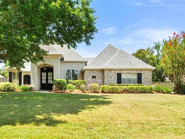 House for sale in Mandeville, Louisiana