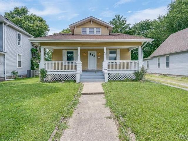 House for sale in Edwardsville, Illinois