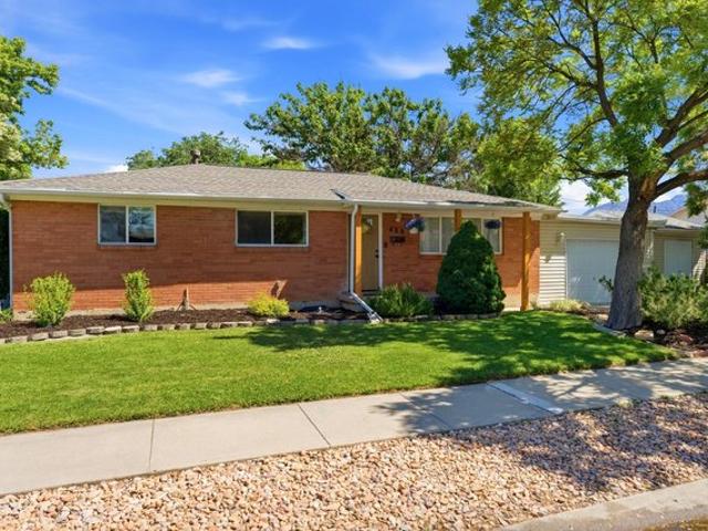 House for sale in Sandy, Utah