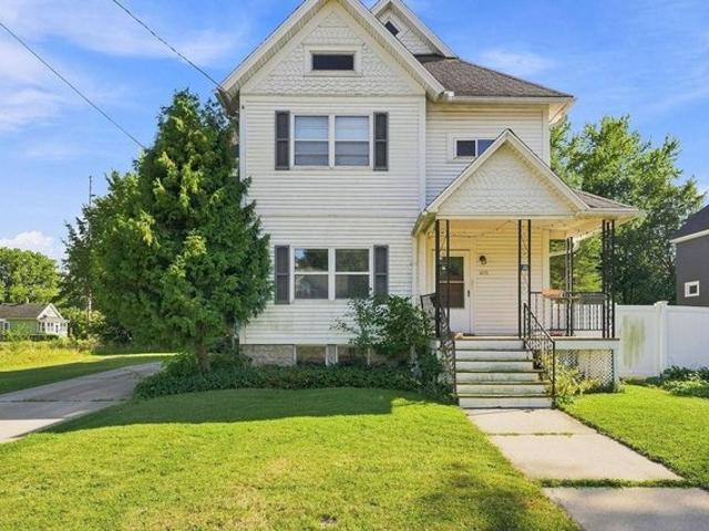 House for sale in Oshkosh, Wisconsin