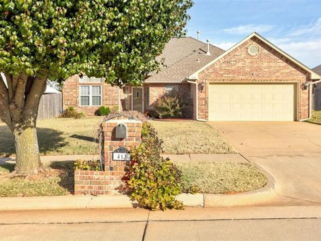 House for sale in Mustang, Oklahoma